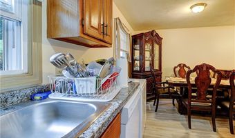 10 East St 316, Cranston, RI 02920
