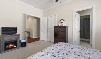 2013 Pointe Clear Dr, Biloxi, MS 39531