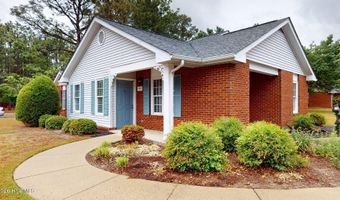 1203 Wilshire Cir, Aberdeen, NC 28315