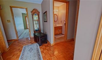 1000 Lake Viking Ter, Altamont, MO 64620