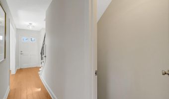 216 DUNCAN Ave, Alexandria, VA 22301