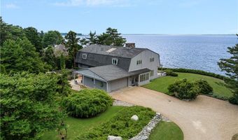 4 Mulberry Rd, Bristol, RI 02809