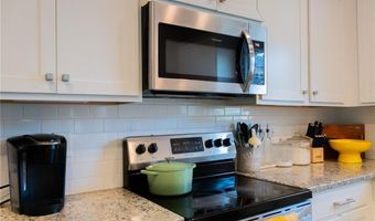 17 Belfield Ct, Adairsville, GA 30103