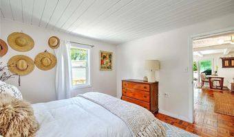 33 W Main Rd, Little Compton, RI 02837