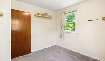 121 DOBBS Ave, Bellmawr, NJ 08031