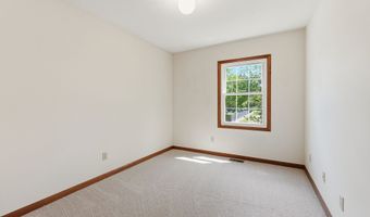 8768 Meadowridge Ln, Indianapolis, IN 46217