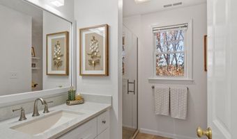 5 Westside Dr, Acton, MA 01720