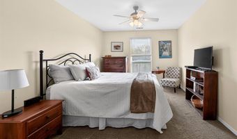 1327 Holgate Dr C, Ballwin, MO 63021