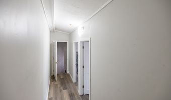 27 Flanders St, Auburn, ME 04210