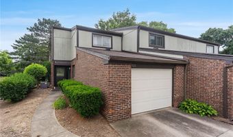 931 Trimble Dr, Akron, OH 44307