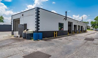 1712 S Wayne Ave, Auburn, IN 46706