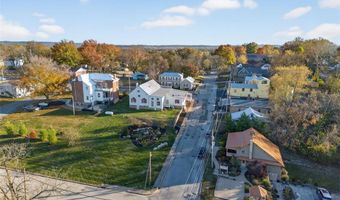 5548 Chestnut St, Augusta, MO 63332