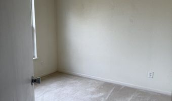 8152 Maple Stream Ln, Indianapolis, IN 46217