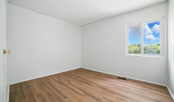 112 Leverett Rd, Amherst, MA 01002