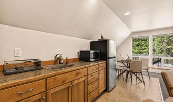 56743 Spring River Loop, Bend, OR 97707