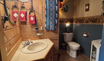 7 Howard Siding Ln, Abbot, ME 04406