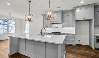1238 London Woods Way 37, Apison, TN 37302