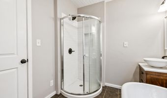 226 S First St, Benton, AR 72015
