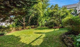 1903 N RANDOLPH St, Arlington, VA 22207