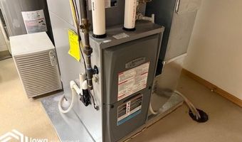 120 S Roan St, Algona, IA 50511