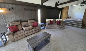1800 White Dr, Batesville, AR 72501