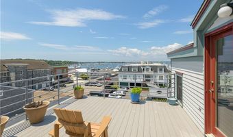 433 Thames St E, Newport, RI 02840