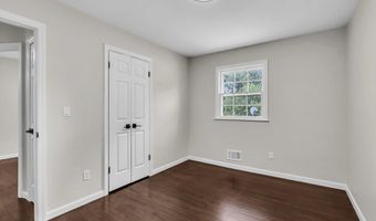 226 Mill Creek Dr, Bayville, NJ 08721