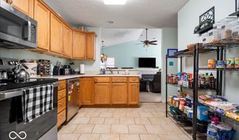 426 Waterford Ln, Avon, IN 46123