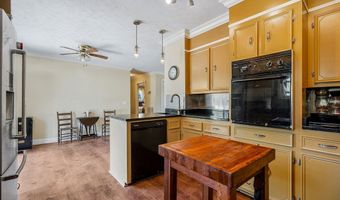 4121 Old Moss Rd, Baxter, TN 38544