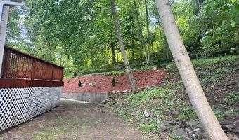 29 Heritage Hill Rd, Branford, CT 06405