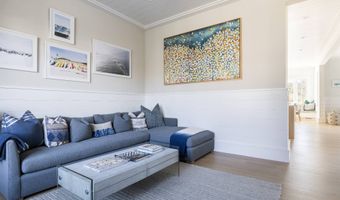 121 Hand Ln, Amagansett, NY 11930
