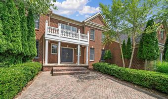 2086 Autumn Hill Dr, Ann Arbor, MI 48103