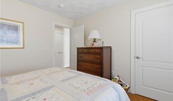72 Country Meadow Ln, Glocester, RI 02814