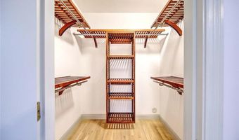 6 Grandstand Dr, Lincoln, RI 02865