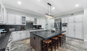 2216 Blossom Hill Ln, Escondido, CA 92029