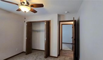 610 E 4th St, Albert Lea, MN 56007