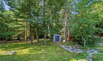 33 Shirley Dr, Cumberland, RI 02864