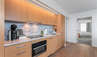 383 Kalaimoku St 1916, Honolulu, HI 96815