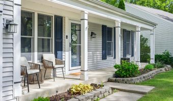 1125 Meghan Ave, Algonquin, IL 60102