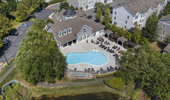 403 Copper Square Dr 403, Bethel, CT 06801