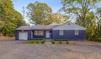 260 Cherry Ln, Airmont, NY 10901