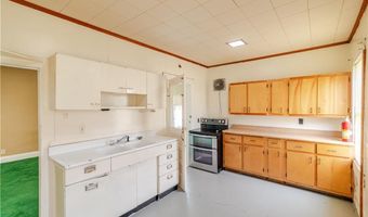 1017 S 5th St, Atchison, KS 66002