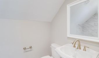 15240 Karen Rd, Biloxi, MS 39532