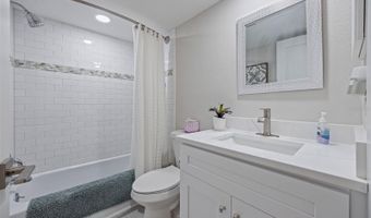1008 APOLLO BEACH Blvd 103, Apollo Beach, FL 33572