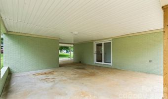 2910 Floral Dr, Albemarle, NC 28001
