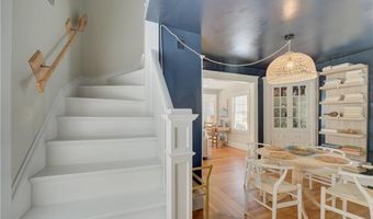 220 Narragansett Ave, Barrington, RI 02806