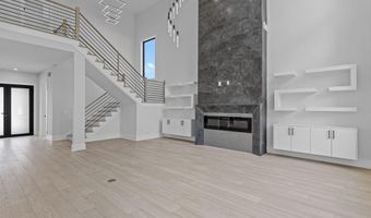 555 Versailles Dr, Auburn, GA 30011