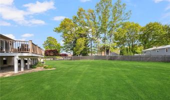 7 Robins Way, North Providence, RI 02904