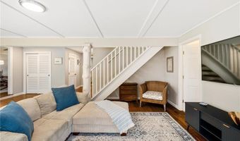 7 Cowsill Ln 1, Newport, RI 02840