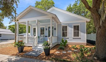 1411 Duke St, Beaufort, SC 29902